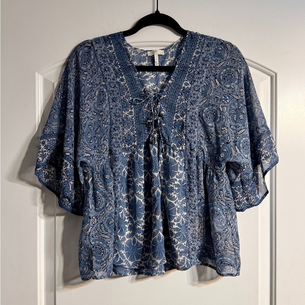 Joie Silk Blouse Womens S Blue Paisley Floral Lace Up V-Neck Excellent Boho 3662